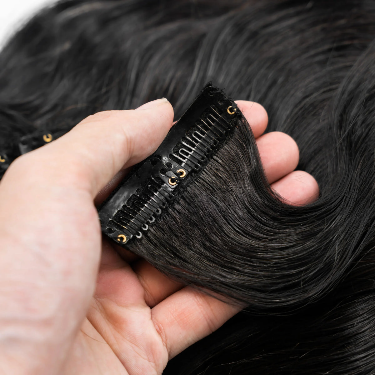 Raw Sea Wavy Clip-Ins